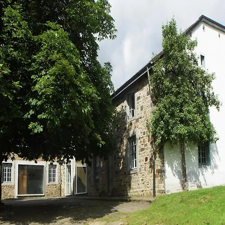 Vacation In The Heart Of Upper Lesse Region *
